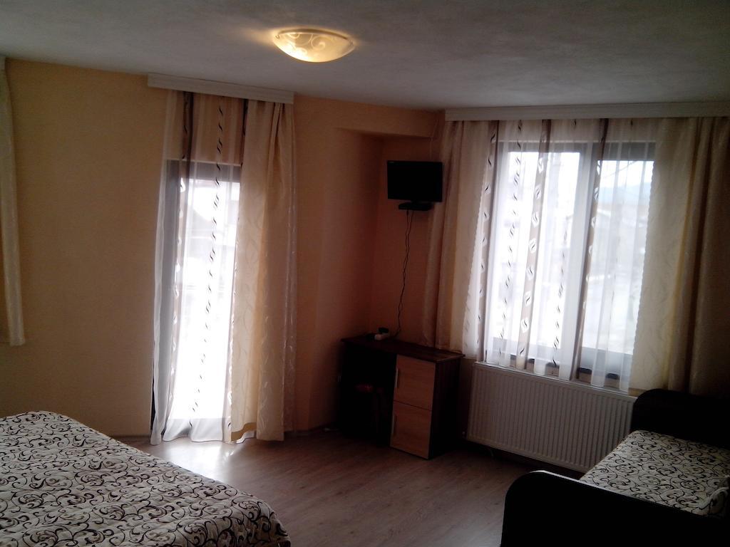 Готель Advel Guest Hous Madzhare Номер фото