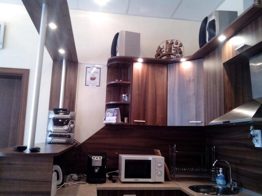 Готель Advel Guest Hous Madzhare Номер фото